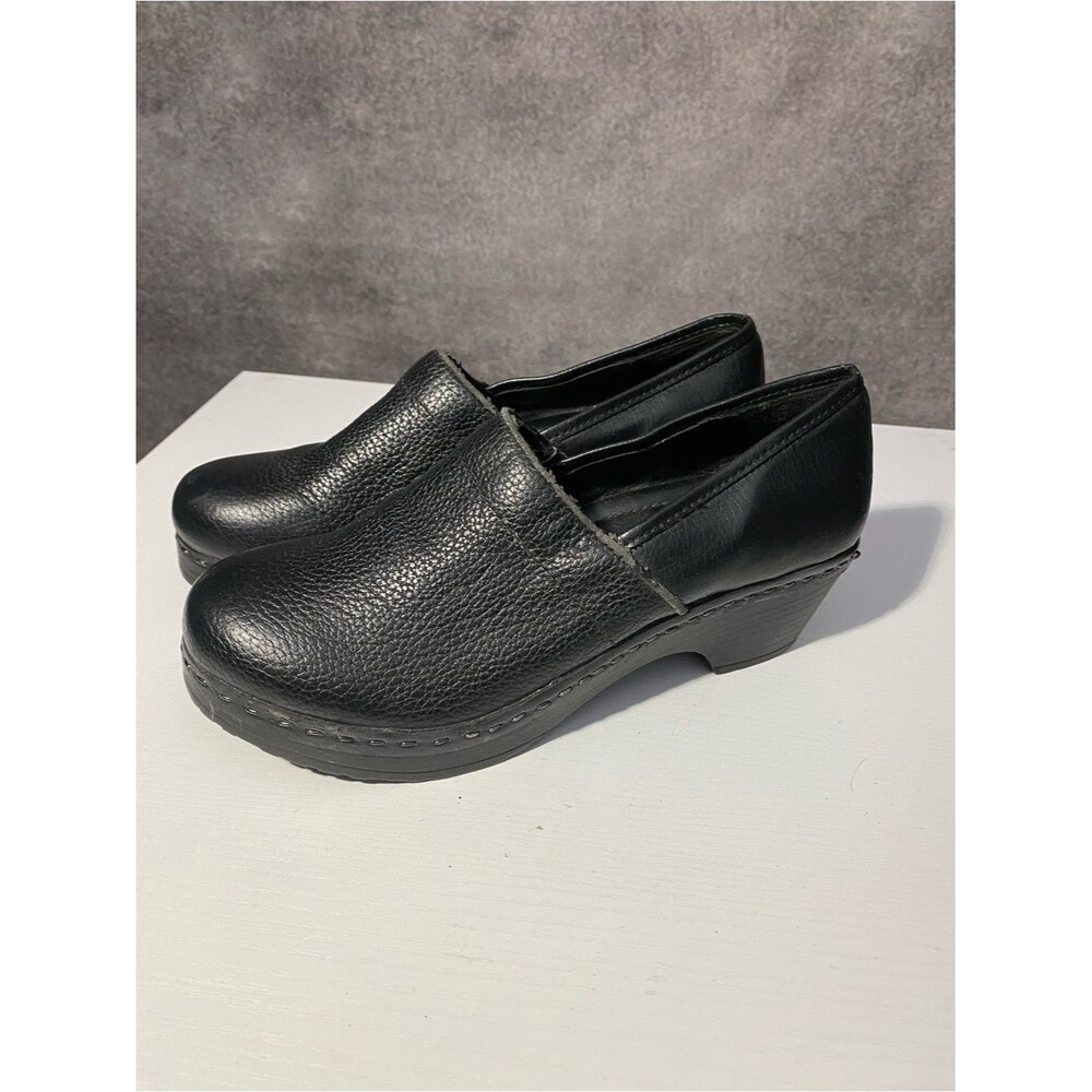 Dockers Black Leather Slip On Clogs Womens Size 8.5 Comfort Shoes
